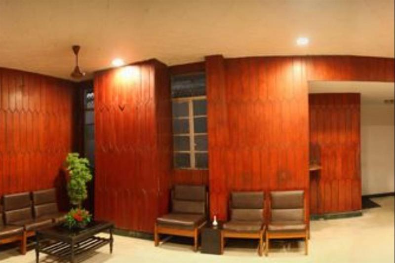 Hotel Ram International Puducherry Buitenkant foto