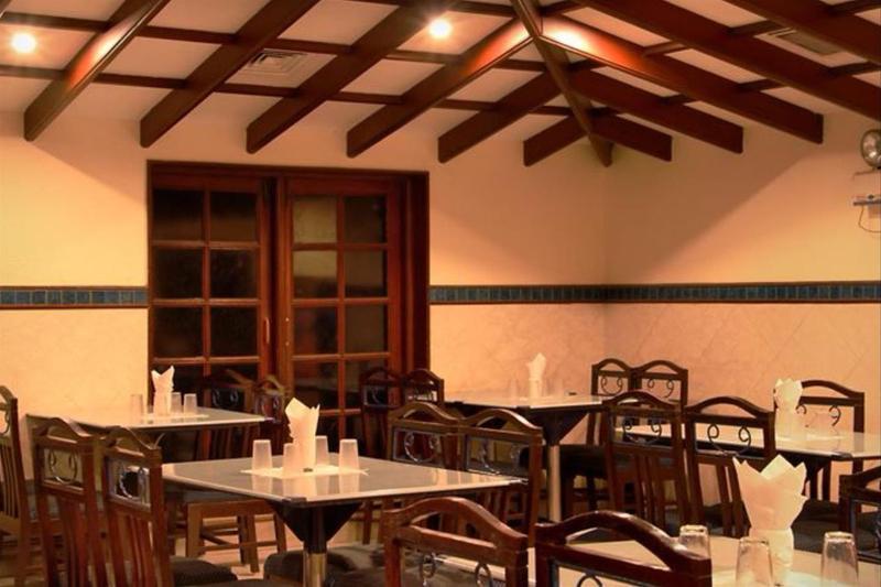 Hotel Ram International Puducherry Buitenkant foto