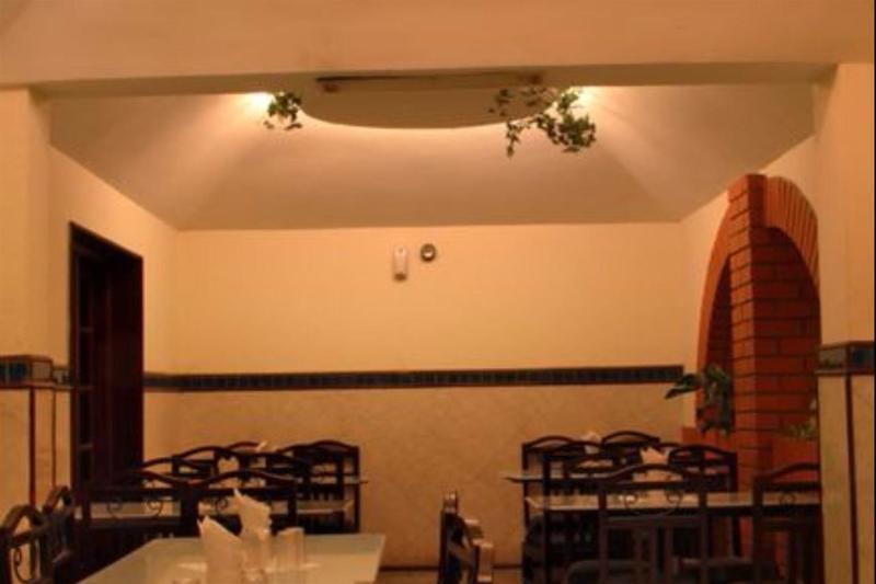 Hotel Ram International Puducherry Buitenkant foto