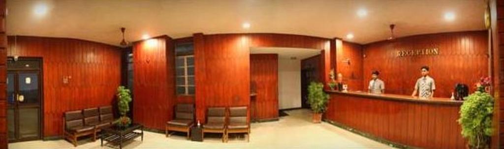 Hotel Ram International Puducherry Buitenkant foto