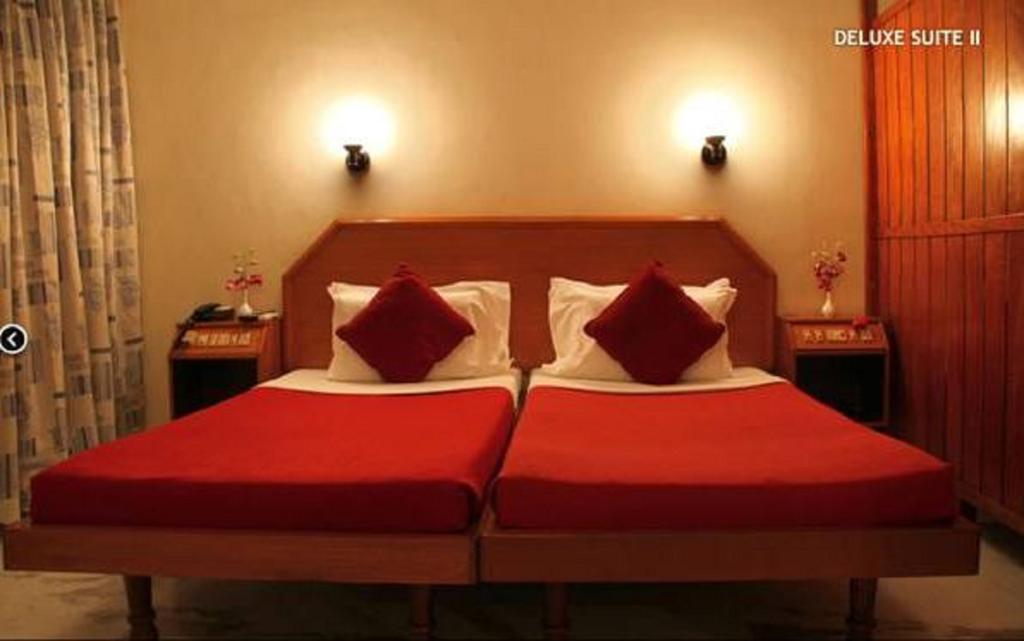 Hotel Ram International Puducherry Buitenkant foto